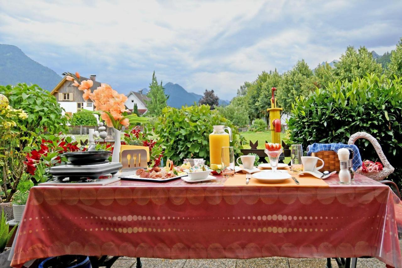 Ferien Bei Conny Apartman Nüziders Kültér fotó